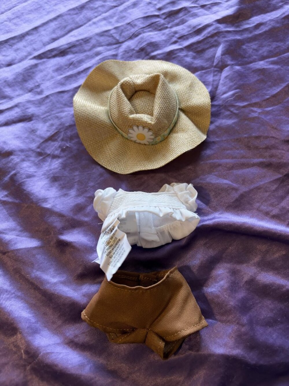 Disney NuiMOs Outfit White Shirt Brown Shorts Tan Flower Hat